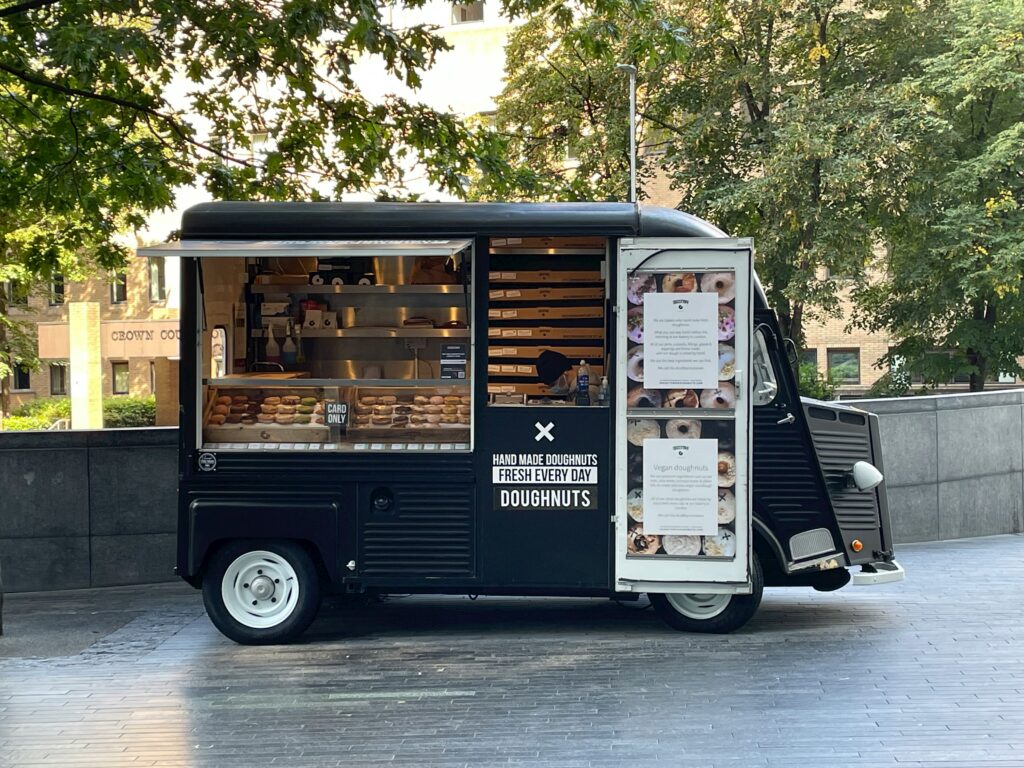 $5000 wedding budget food truck