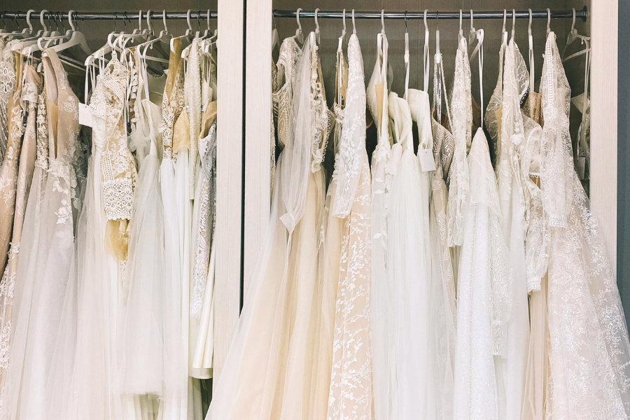 15 Wedding Dress Shopping Tips You Need to Know