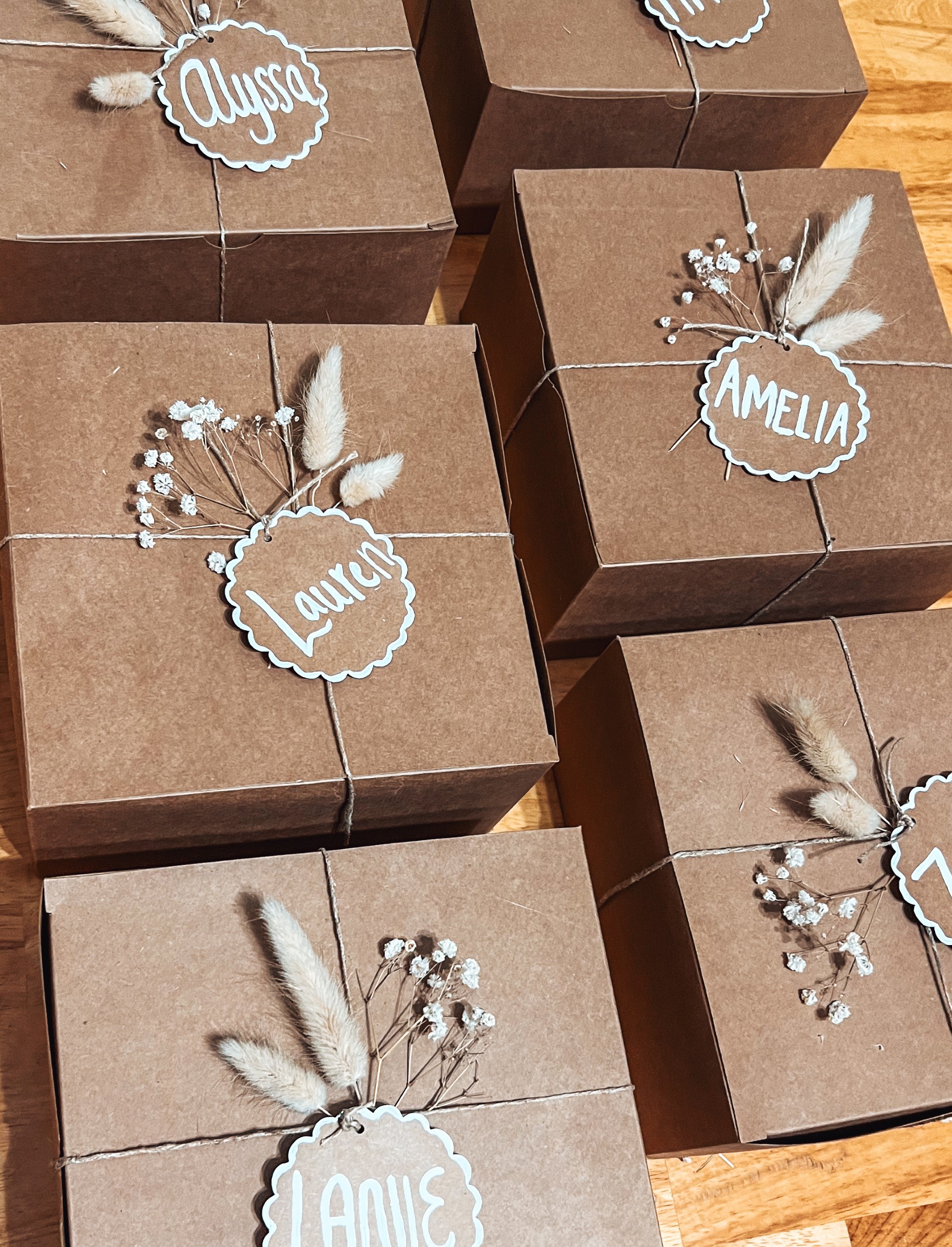 DIY Bridesmaid Proposal Boxes craft boxes